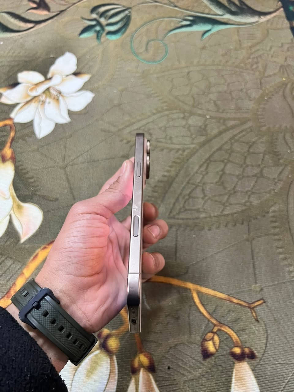 السلام عليكم جهاز 16ابرو ماكس
نضافه ميه بل ميه مكفول كفاله عامه من كولشي 
السعر1200عنواني بسمايه التواصل عله الرقم ***********
