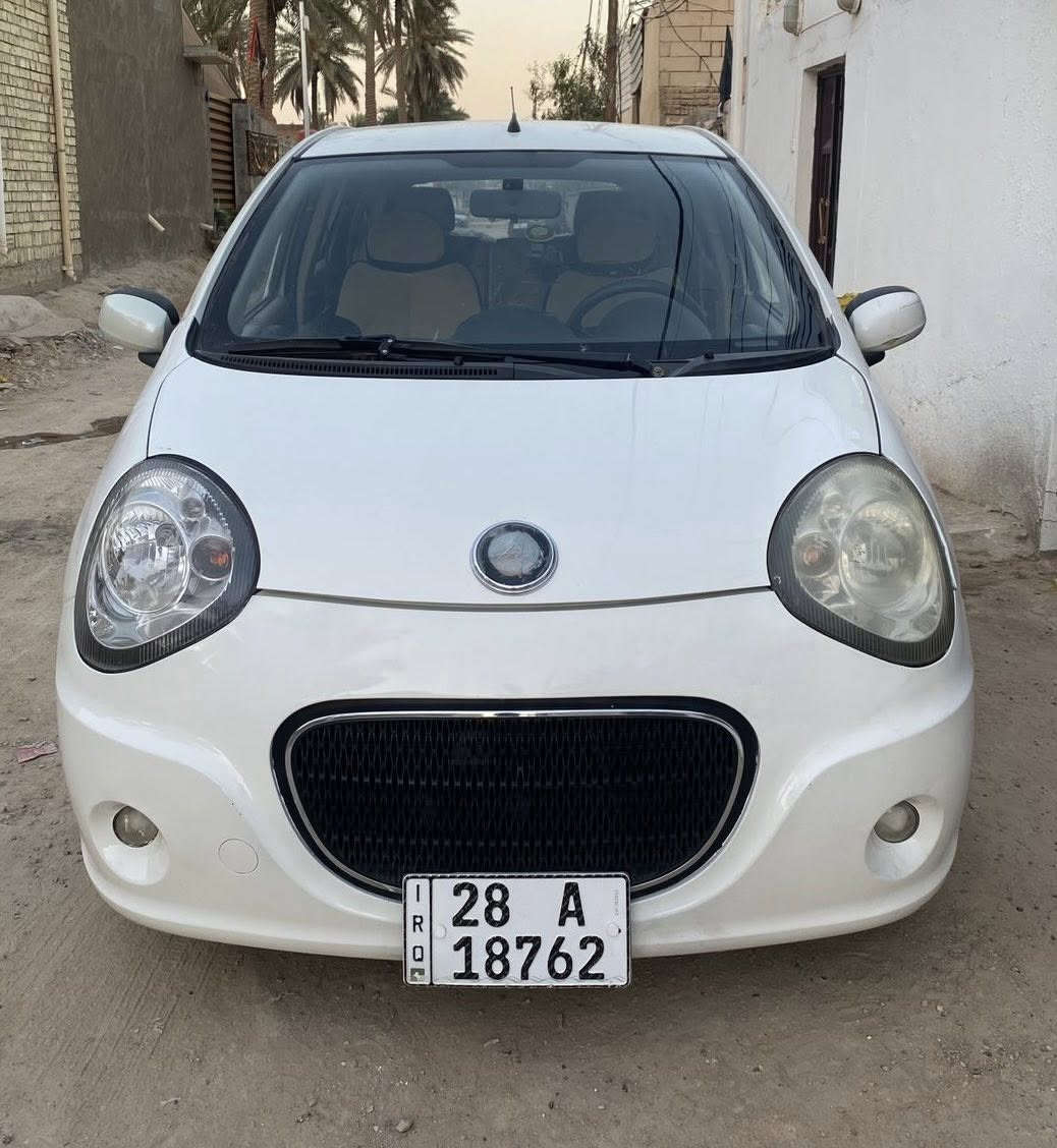 باندا ٢٠١٣ للبيع رقم نجف هزه جديده بيها رشات صبغ اثر دحجات بدون داخل السعر ٤٠ وبيها مجال قليل 
للاستفسار ‭  ٠٧٨٣ ٤٩٦ ٦٧٦٠‬
