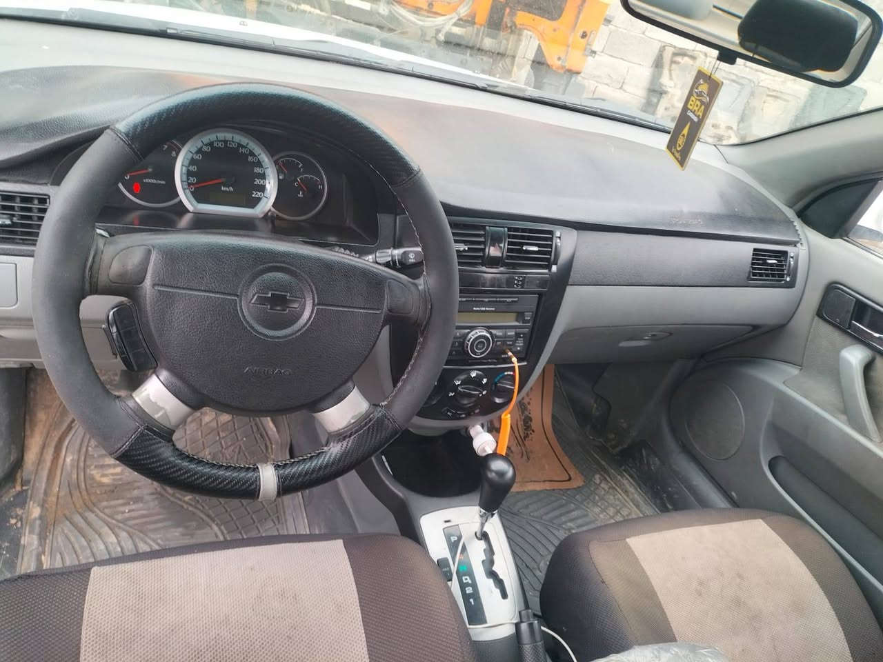 اوبترا ٢٠١٠ باب سايق و نفر و جاملغ امامي نفر سبغ و مكينه و كير بشرط. شرط تحويل وغرامه على ٢٥٠ الف و سعر ٨٠ ومجال  وتفاصيل على رقم ***********
