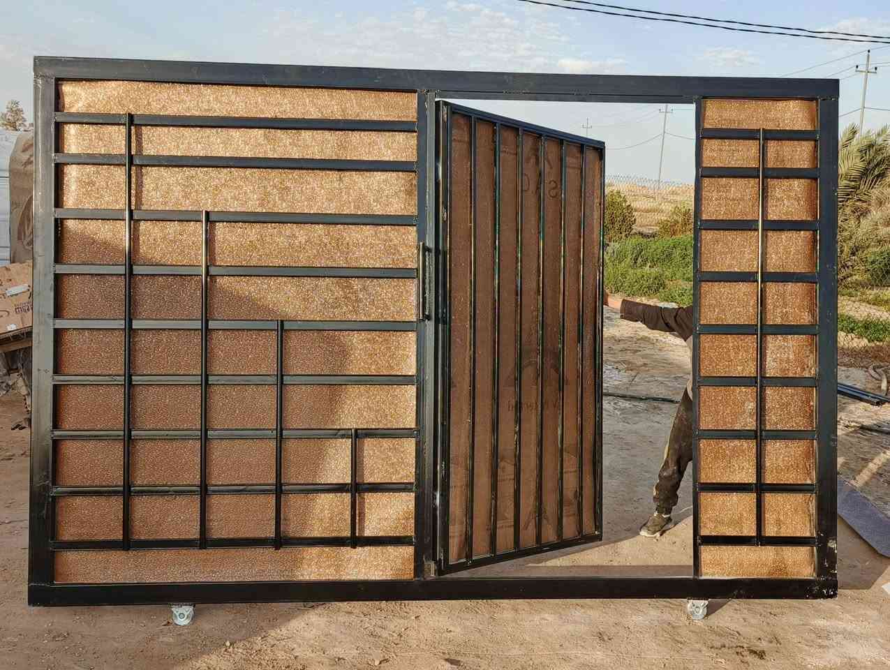 السلام عليكم باب سلايت للبيع ما مشدود تفصال جديد ***********
