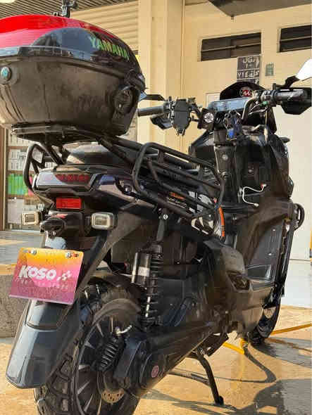 السلام عليكم 
دراجة اباتشي ادفنجر وجه BMW لون متغير مميز استيراد حسن وحسين يعني مو التجاري سعرها 2.350.000 مليونين و350 الف 
الدراجه 7 باتري 38 امبير يعني 96 فولت 
نضام البريك APS مانع انزلاق ودسكات والدبلات غاز حقيقي 
ملف الدراجه 3000W واط حقيقي 
سرعة 110km بلساعه  
المسافة المقطوعه من 75 الى 90 كيلو متر بلشحنة الوحدة 
الدراجه مزودة بلكامل على حسابي من غير فلوس الدراجه 
لايتات زنون عالي وناصي بريك رياضي ستيرن رياضي 
سماعة بلوتوث 
ميزة الباركنگ قفل جوزة وستاند حساس كهربائي 
الوصل موجود ورايدها ب2 مليون 
والي مايعرف بيهن لايعلق احسن 
مكاني بغداد *********** بغداد
