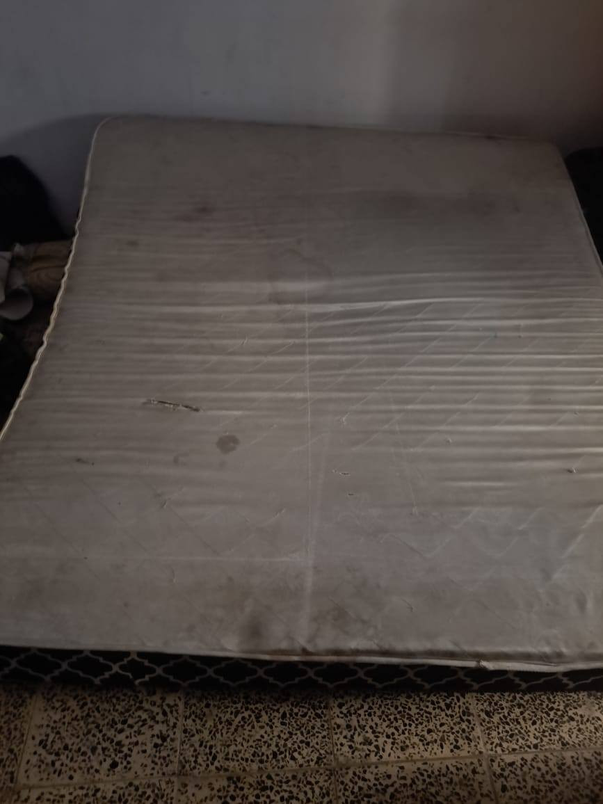 دوشك نفرين للبيع ١٨٠ العرض الطول ٢٠٠ مكاني حي اور السعر ٥٠


**إذا كنت صاحب هذا الإعلان وتريد حذفه لأي سبب، رجاءا أرسل رسالة إلى الدعم الفني**