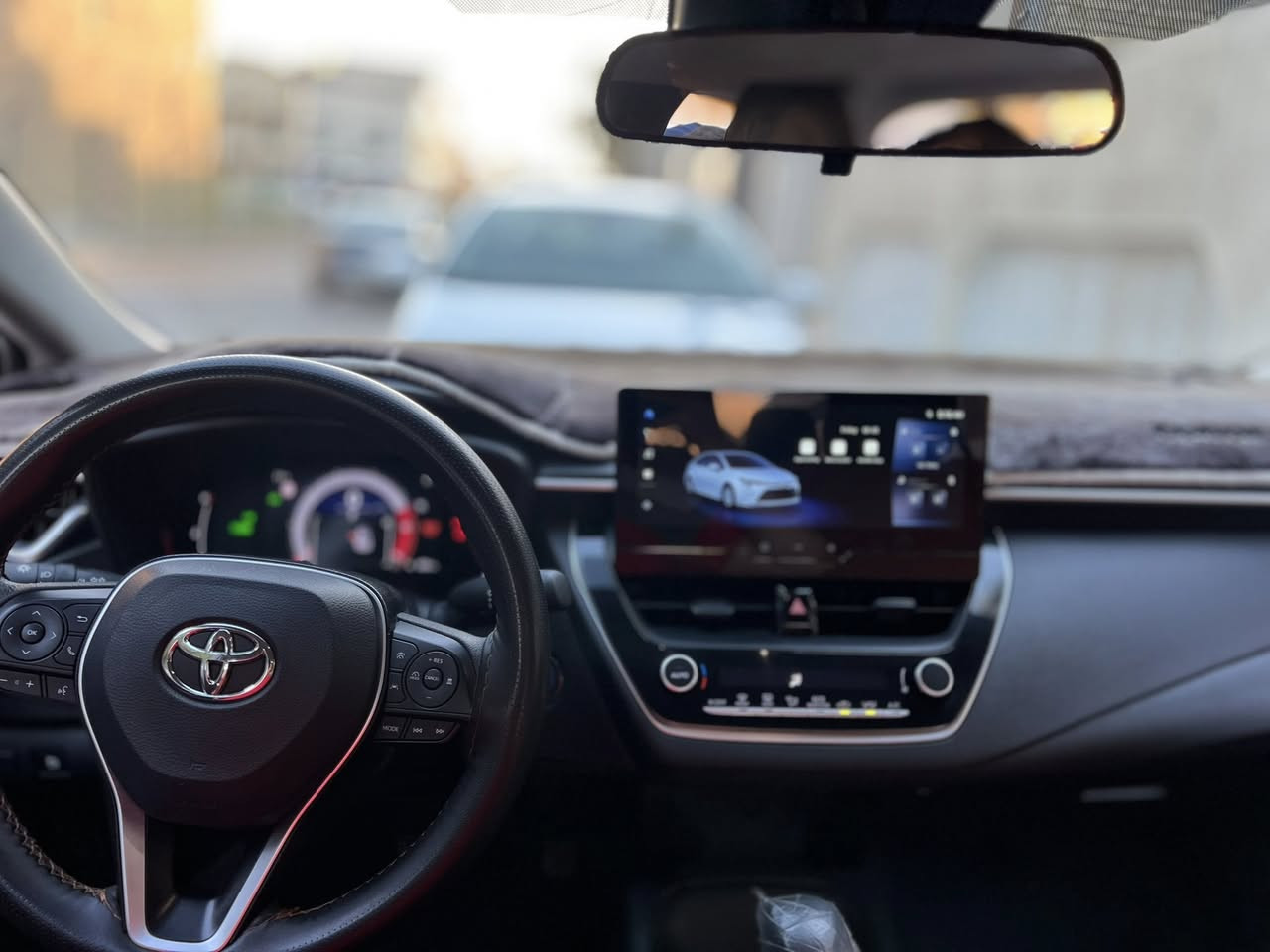 كورلا للبيع موديل 2024 مكفوله بيها رصعه باب الصدر بسمي السيارة فول عدة السلايت السيارة حلد بصمة شاشة كامرة تحكمات رادار وباقي مواصفات معروفة اي استفسار *********** رقم بغداد الجديد السعر136 وبيها مجال للشراي
