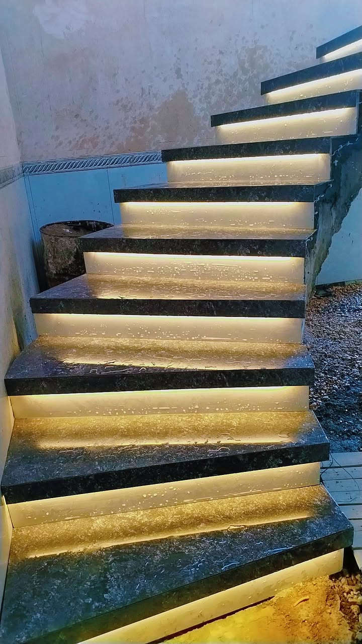 اناره مخفيه للدرج عمار الكعبي ***********
