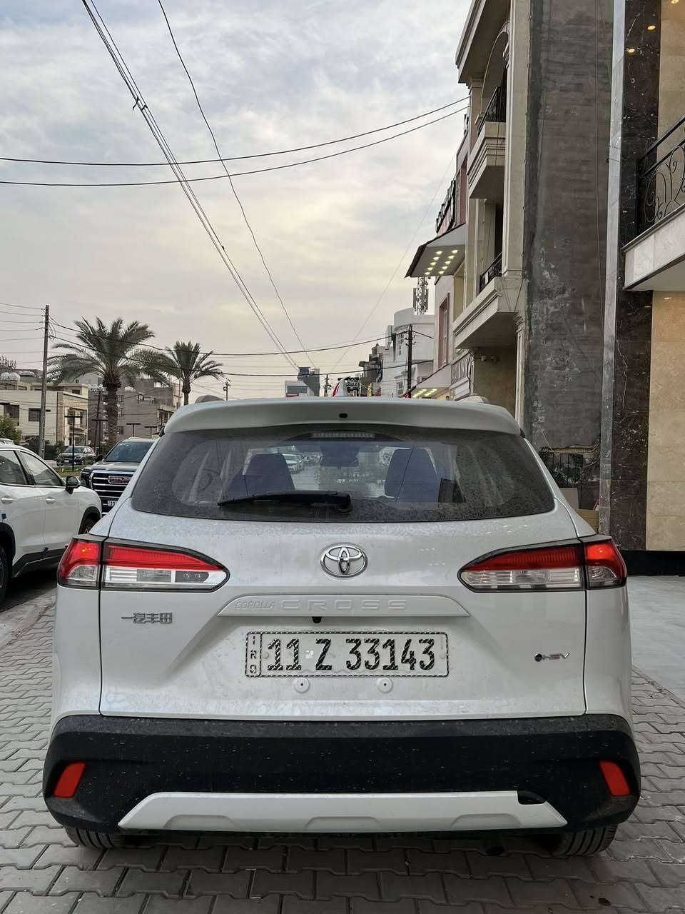 كورلا كروز 2025 السيارة رقم بغداد بوضع الزيرو ماشية 1500 كيلو متر كفالة عامة من الشخط والرصعة جديدة جدا فول مواصفات داخل احمر العنوان بغداد المنصور 
هاتف *********** 
السعر 27 مليون وبيها مجال بسيط
