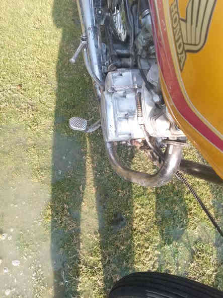 سلام عليكم هاي الدراجة لبيع ***********
موديل 21 أوراق ضاعت مني
