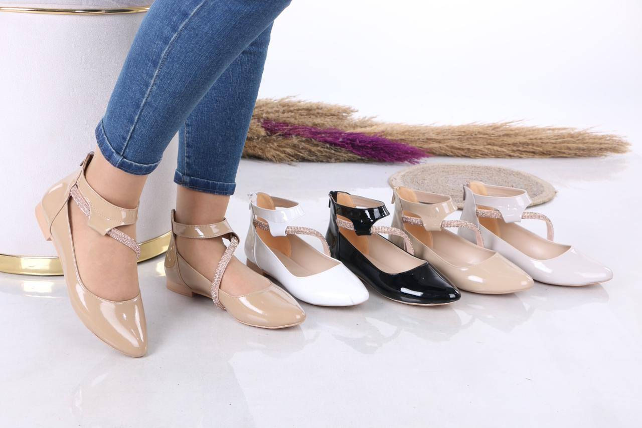 حذاء نسائي تركي
القياسات خاصه ٤٠ إلى ٤٣
العنوان مجمع حاتم البدري قضاء الفجر شارع الشطري
واتساب ***********
