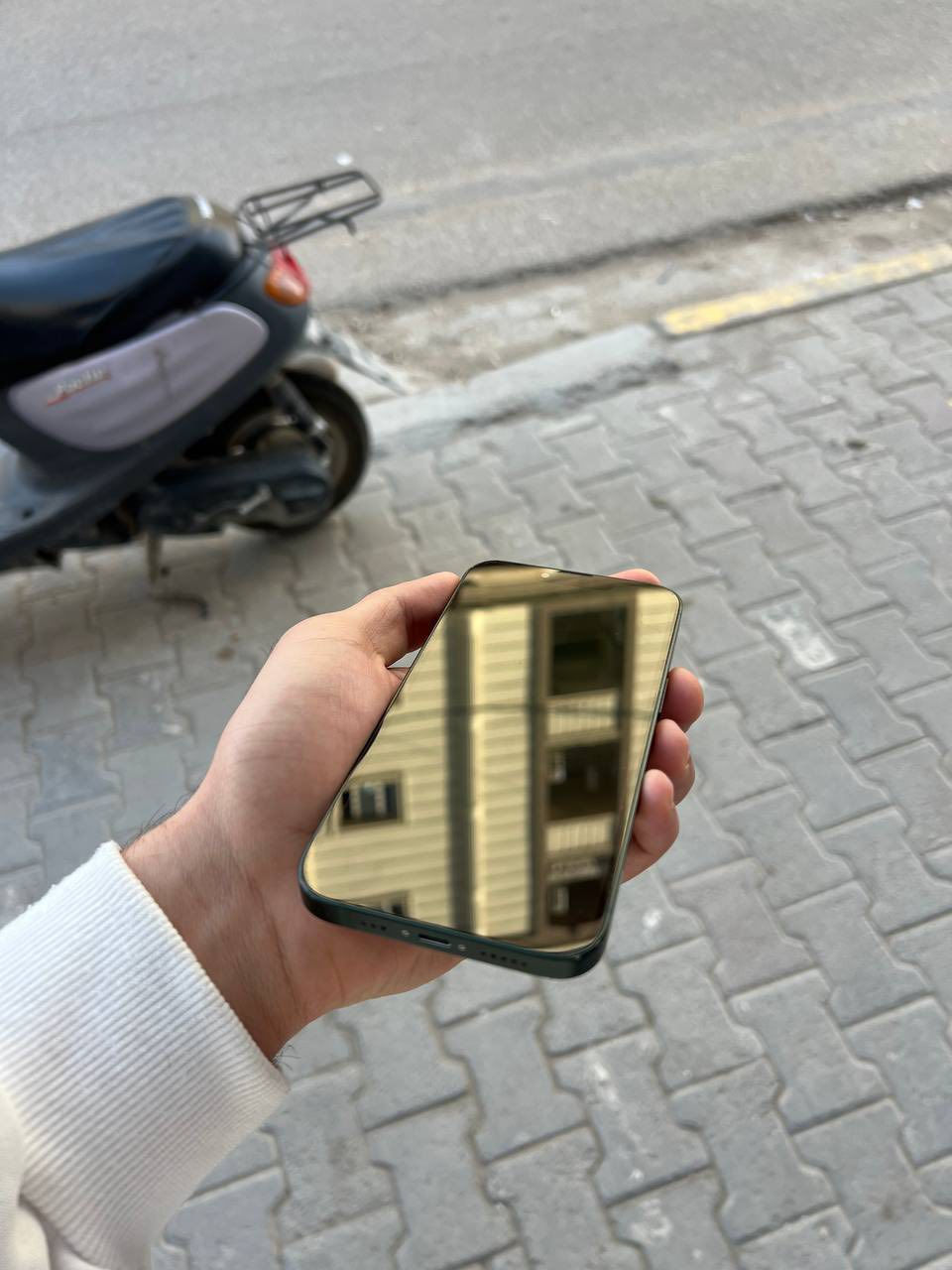 السلام عليكم
ايفون 13 عادي ذاكرة 256 بطارية 77 نظافة 95‎%‎ بدون غراض فقط كفرات 2

للبيع 425 

مكاني حي البلدية قُرب شركة الاماني
***********
