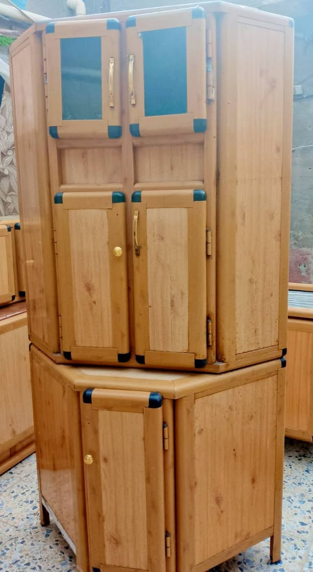 للبيع كاونترات  تفصال نضيف وقوي الشراي يتصل ***********
