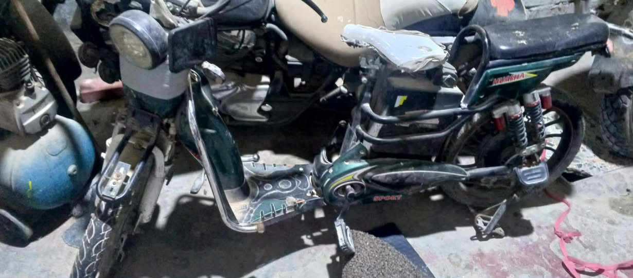 شغال بطريات نضاف كلش سعر 75قفل نقص بس جوزه حالين شغال بدون جوزه وكهربيات كله شغاله مكان كربلاء الحر


**إذا كنت صاحب هذا الإعلان وتريد حذفه لأي سبب، رجاءا أرسل رسالة إلى الدعم الفني**