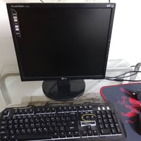 كور i5 • 8GB رام • شاشة LG 20