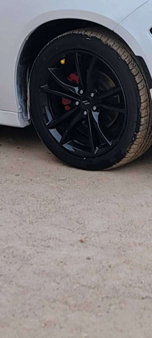 ويل مع تاير جديد ١٠٠/١٠٠
حجم 20
للمراوس بويل نجمة 18 مكان ناصرية


**إذا كنت صاحب هذا الإعلان وتريد حذفه لأي سبب، رجاءا أرسل رسالة إلى الدعم الفني**