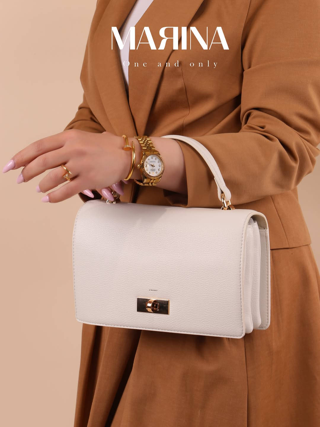 MARINA..
توفر لكِ كولكشن من الحقائب 👜
 مصممه بأحدث الدزاينات ذات الكوالتي العالي 
قياسات الحقيبة 📏
ارتفاع16CM
عرض26CM
✨ القطع مضمونه وقابلة للتبديل إذا كان بها خلل مصنعي
متوفر توصيل بغداد وجميع المحافظات 
كلفة التوصيل 5000 
يمكنكم التواصل عن طريق  الرقم الخاص بالشركه :-7712
اختاري أناقتك من مارينا🌹⁩⁩⁩


**إذا كنت صاحب هذا الإعلان وتريد حذفه لأي سبب، رجاءا أرسل رسالة إلى الدعم الفني**