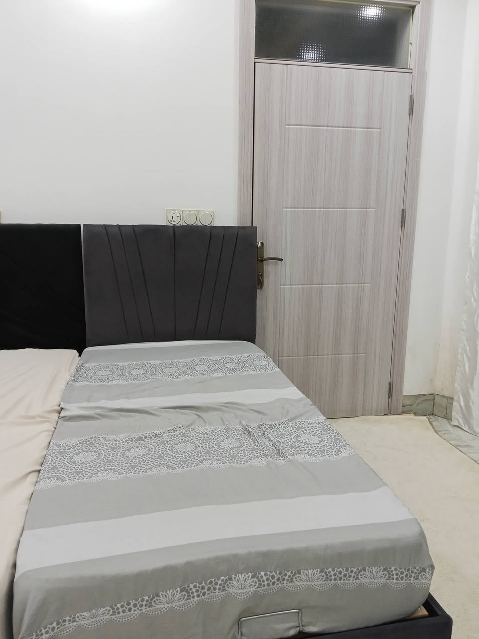 سڵاوی خوای گەورەتان لێ بێت ئەم ٣ سیستەمەمان هەیە بۆ فرۆشتن لۆکە هیچ کێشەیەکی نیە و هیچ شوێنی عەیبار نەبوە وو دۆشەکیشی لەگەڵە ژێر دۆڵابە هەر ٣ کیان نرخی هەر یەکیان ١٧٠ هەزار وە هەر ٣ دانەکەیان ٥۱۰هەزار

ژمارە *********** 
واتساپی لەسەرە 
ئەدمینی ♥️♥️
