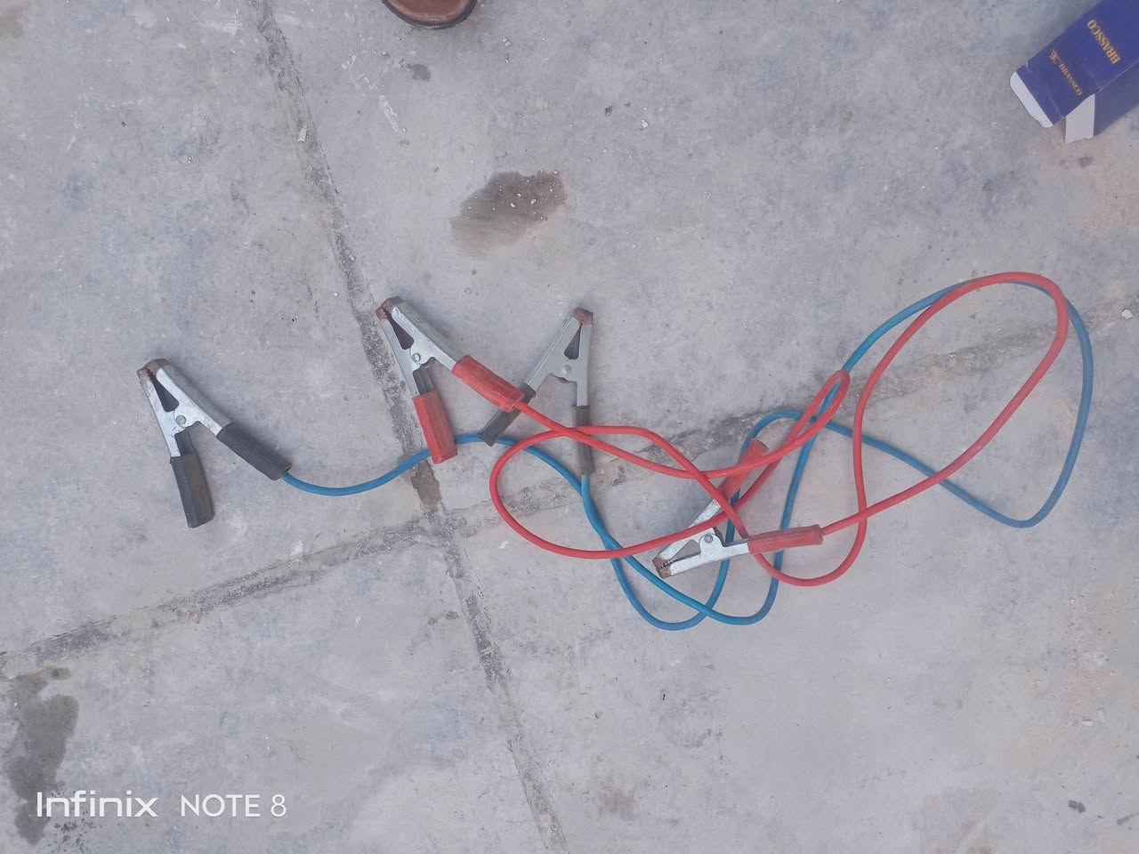 🔴 للبيع – أغراض منزلية مستعملة 🔴
1️⃣ قدر ضغط ستيل
✔️ نظيف ويشتغل تمام
💰 السعر: 30 ألف
2️⃣ مبردة (ساحبة) Alona
✔️ شغالة، تحتاج تنظيف بسيط
💰 السعر: 75 ألف
3️⃣ مكيف شباك Gibson
✔️ يبرد زين، شغال مع القفص 
💰 السعر: 250 ألف
4️⃣ طباخ أرضي كبير مع المنظّم
💰 السعر: 40 ألف
5️⃣ سلك توصيل شحن السيارة (سلك اشتراك) – طول 2 متر
💰 السعر: 15 ألف
6️⃣ طباخ غاز 5 عيون
✔️ شغال، استخدام بيت
💰 السعر: 175 ألف
📍 الموقع: كربلاء
📞 الاتصال:
***********
***********
