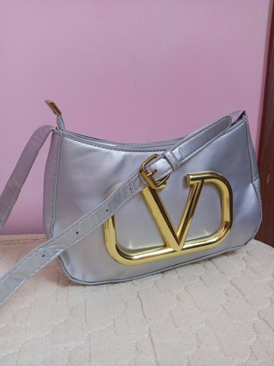 مسك للحقائب النسائية
جنط شي أن بضاعة أصلية وجديدة كوالتي عالي بأسعار خيالية متوفر داخل مجمع بسماية ومحافظات ايضا💕 🌷 🌷


**إذا كنت صاحب هذا الإعلان وتريد حذفه لأي سبب، رجاءا أرسل رسالة إلى الدعم الفني**