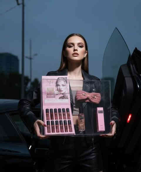 مشاركة للمنشورات والبيج 🔥
تفاعل داخل المنشورات ☑️
تزيد من فرصكم بالربح بالقرعة☑️ العشوائية الشهريه المستمره 🔥🔥
عرض نار 🔥🔥🔥🔥🔥
سيت كولدن روز الاصلي 🌺
12 قطعه روج مات جميع الدرجات عطر خيالي🥰 ثباتيه عاليه فول كواليتي 💋
بوند نسائي شكل جميل ومختلف 🥰😍
عطر شعر وجسم حجم. 100ملم ثباتيه وفوحان😍 لايقام عطر دمار خيالي ❤❤

سعر العرض 9,000عرض ليومين فقط 🔥🔥🔥

قناة التليكرام الخاصة بكوزمتك ارشد حصراً ، وغير مسؤوليين عن اي قناة تحمل اسم كوزمتك ارشد غير هذه القناة فقط . 

رابط القناة : 
t.me/ARSHEDALIg

العنوان ♦️♦️♦️♦️♦️♦️
الديوانية / شارع الوكفة القديمة 

جملة /ومفرد
للحجزوالاستفسار
واتس اب📲 حصراً
*********** || ارشد
*********** || ارشد

🚚🚕🚚🚕
يوجد خدمة توصيل لجميع المحافظات 

توصيل المحافظات  5,000 الاف دينار 

اضغط لـ معرفة صفحة الانستكرام 
https://www.instagram.com/4_24s?igsh=MWQyMjhzajBkbHR0dA==

اضغط لـ معرفة صفحة الفيس بوك
https://www.facebook.com/share/16SA7bE9xK/
