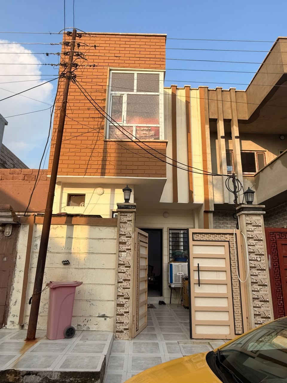 دار للبيع حي سومر قرب جامع قباء المساحة 100م طابق ونص
#السعر 105 
للتواصل عـلـى الأرقام 
***********📱
***********📱
