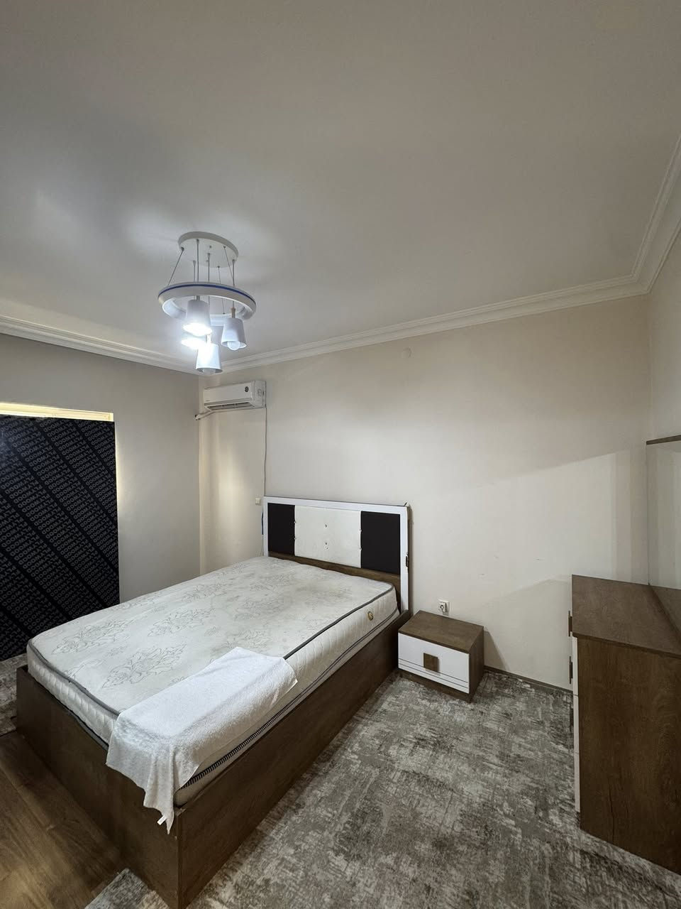 ⁨	‎ شقة للبيع في / افروستي / مؤثث كامل بحالة جيدة جدا
تنبيه ‼️ اذا كنت ترغب في بيع شقتك في مجمع افروستي يمكنك التواصل معنا على الارقام التالية 

‎الطابق /  6
نوع / B 
مساحة / 168 م
‎

‎ غرف نوم عدد 3 / غرفة استقبال /  مطبخ /  صحيات / بلكونة

‎للاستفسار 
مكتب VIP دهوك للعقارات 

*********** /  ***********

‎ او على الماسنجر أو الواتس اب
#duhok #عقارات #دهوك #عقارات_للبيع #explore #fyp #viral #instagram⁩
