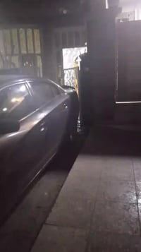 بيت للايجار الاعظميه قرب مدرسه المهج شارع التربيه الاتصال 07714338043