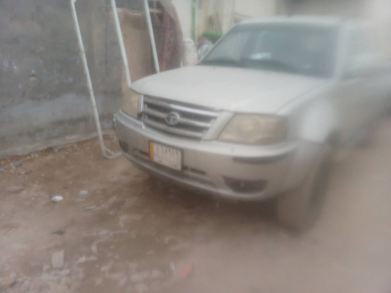 السلام عليكم للبيع بيكم تاتا موديل ١٤ سنويه لل ٢٩ تحويل مباشر كفاله عامه ماعده ضربه بل مدكر الكدام تبريد حداده كله توب السعر ٦٠ وبيها مجال العنوان الزبير  ***********
