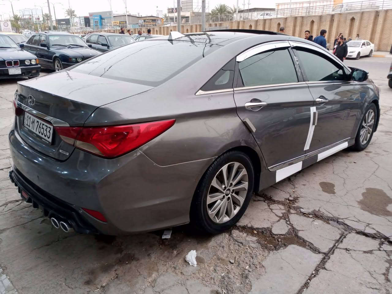 سلام عليكم للبيع سوناتا 2014 ورد امريكي محرك 2400   فووول موصفات بنراما تخم تاير سيار جاهزه من كلشي بيهه اربع قطع صبغ بدون دواخل فقط رقم بغداد تحويل ثاني يوم سعر 103 
***********
