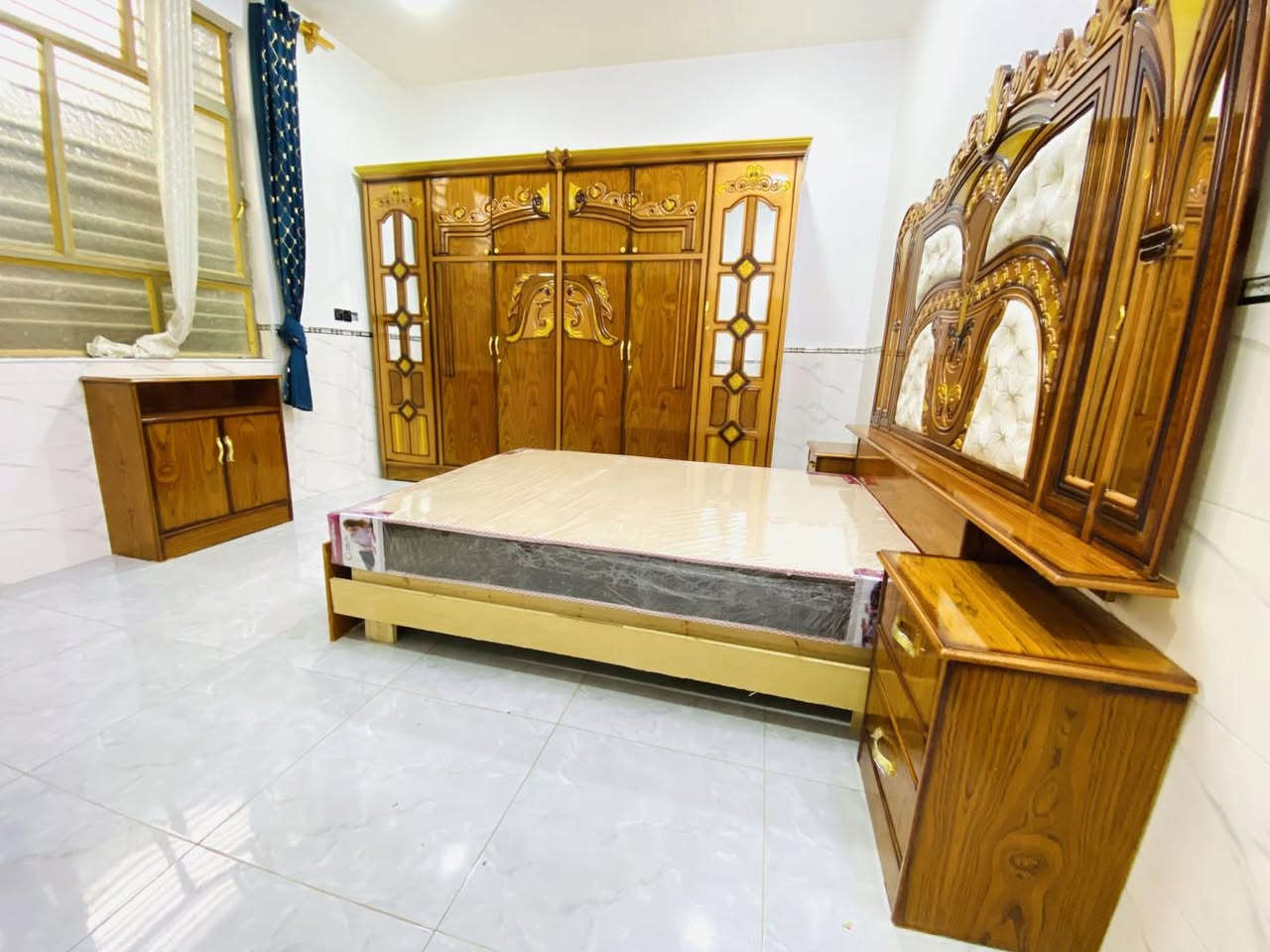 ﷽

معمل ومعرض مظاهر النجار 

#انسب_الاسعار
‎ غرفه_نوم_نجاره_عراق#

صبغ  حراري 

نوع الخشب وجه صاج داخل عادي 
ضهر 4 ملم تارس 
مكونات الغرفه كنتور 6 باب قاطين  
                     زاويه 2 باب قاطين
                     ميز مرايه 
                     تاج جربايه 
                     كومدي جربايه عدد 2 
                     كومدي تلفاز

📍📍مع كل غرفه 🎁هديه  📍📍
              تتوفر خدمه شد ونقل 

لمعرفه التفاصيل التواصل مع الصفحه 

واتساب او الاتصال عـ

‏‭0771 335 3142‬

***********

#تخفيضات_عروض
#نجاره #عراقيه #عراق #بابل #المسيب
