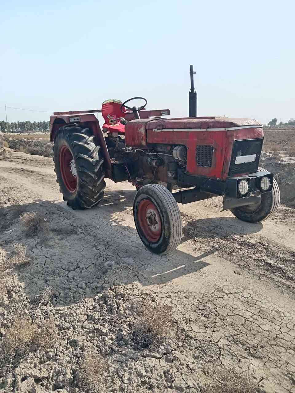 السلام عليكم مكينه عنتر للبيع موديل 86 بدون مكينه مكفوله كفاله محرك وبم وكير وجهاز الرفع نكره سلف كهربائيات شغاله تأيرات جدد مكينه مال جناي محرك لاتبخير ولا تنقيص مكان بابل مكلف بنشر صاحب مكينه /***********
