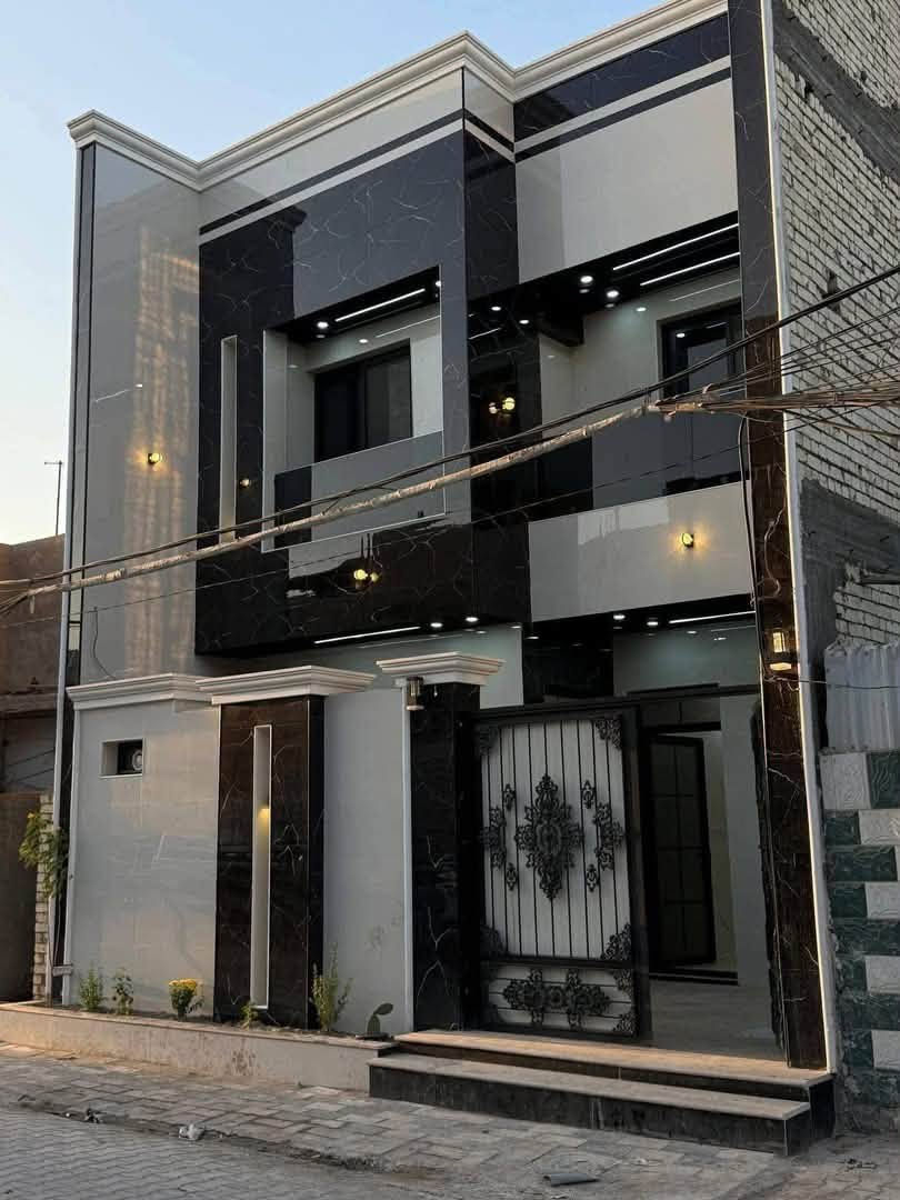 بيت مساحه 150 للبيع 
حي الجامعه-النجف الاشرف ✨
الموقع قرب المستوصف شارع 10👌
يحتوي على 4غرف نوم البيت جداً مميز

للاستفسار اكثر عن العقار الاتصال يتوفر وتساب او مراجعه مكتب الغدير الكائن حي السلام شارع ابو الدجاج قرب مفاتيح دبي 

***********
