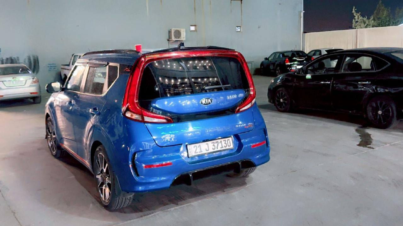 السلام عليكم 
كيا سول gtline فول الفول بس بنيد صبغ 
رادار امامي وخلفي وتوقف ذاتي وكلش هواي مواصفات بيها
صور الحادث مرفقة
السعر ١٢٩$
***********
*********** بغداد, العراق
