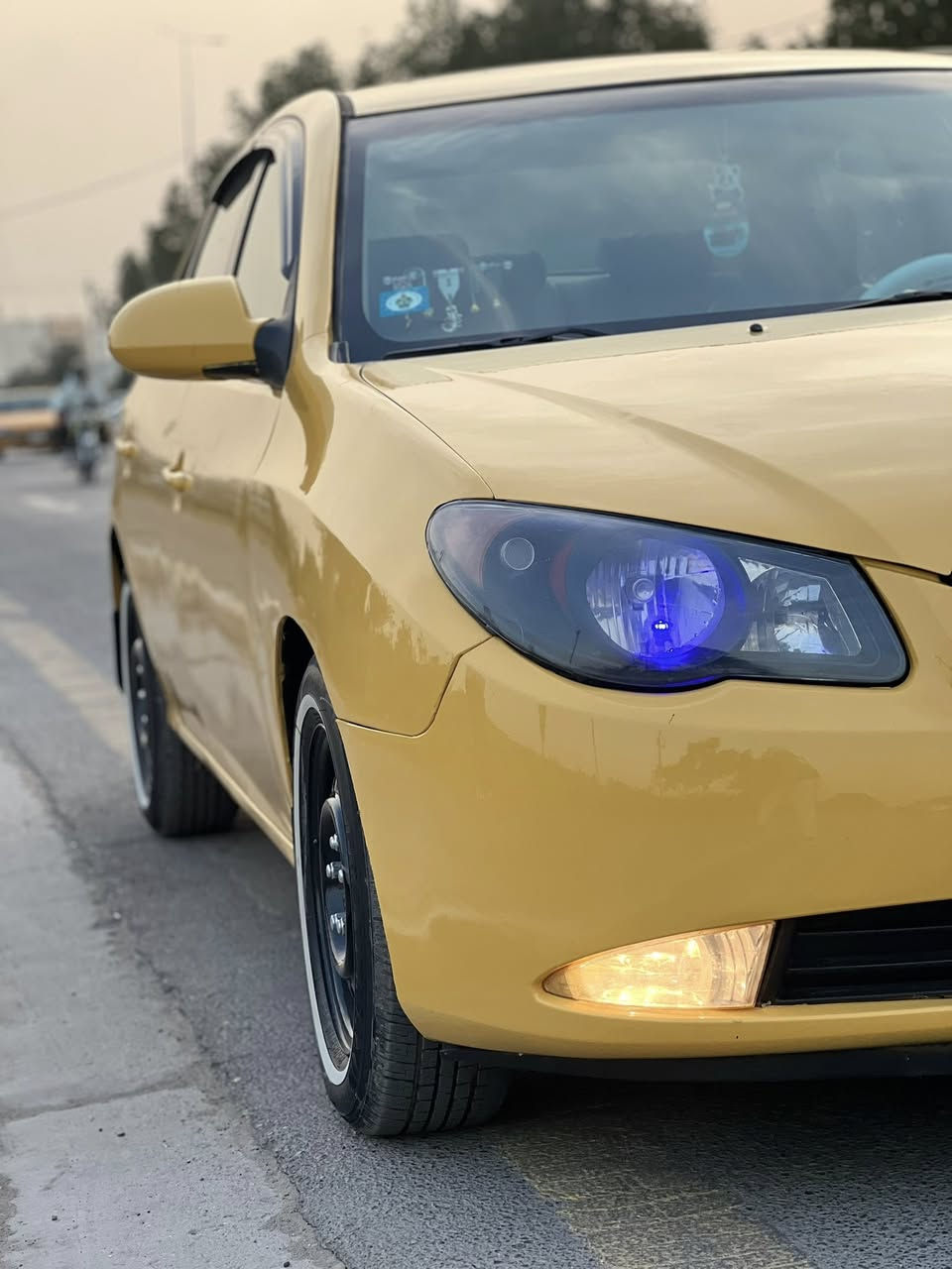 سلام عليكم النترا وارد امريكي مصفره هيئه وغرامات مكينه وكير خير من الله صدرا امامي وخلفي جديد قبل سبوع مبدله تخم تاير ابو الخط البيض جديد تبريد ثلج 🥶 دوشمه جديد ..سعر 80  وبيه مجال بصيط . . رقم الهاتف ***********.     *********** /
