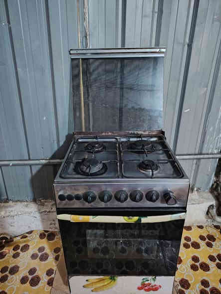 طباخ شغال للبيع السعر ٧٥ وبيه مجال ***********.  ميسان حي الرساله
