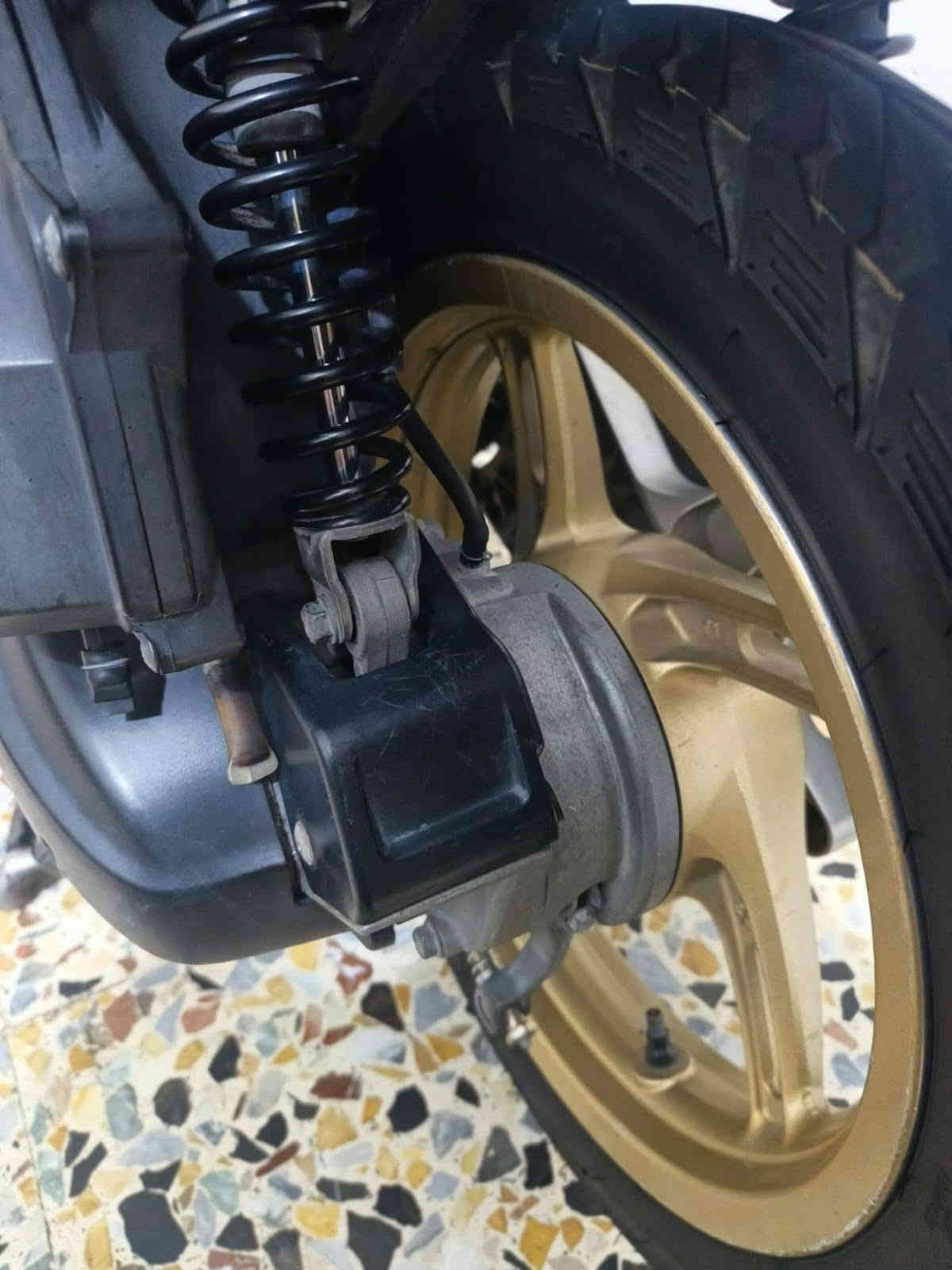 سلام عليكم PCX خمسينيه جيل اول ياباني ☑️ 

كفاله عامه كفر ومكينه بلادي 

حساس ستان ☑️ 

مكينه 125  ☑️  

حساس زدحام ☑️ 
سعره 12 مكاني مدينه الصدر الحبيبيه ***********
