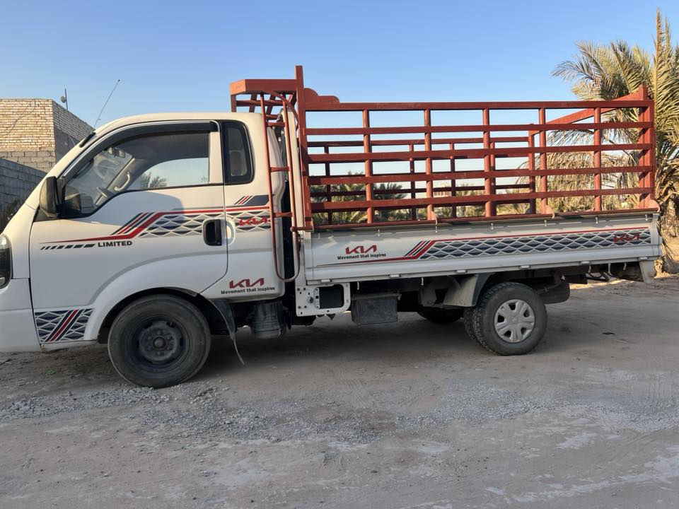 السلام عليكم كيه نثيه للبيع السياره مديل 20 السياره بيهة تعمير كير مكينه اكسل شاصي مكفولات مكاني النجف الشراي ***********
