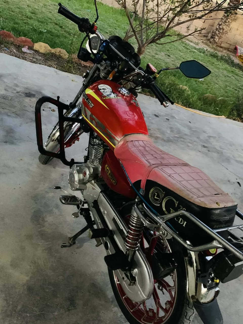 سلام عليكم
دراجه سفان للبيع 2️⃣0️⃣2️⃣4️⃣
اوراق اصولي مكفوله كفاله عامه
جهاز تشغيل عن بعد 
تايرات جدد 
سماعت بلاتوث 
محرك ما مفتوح
درع حمايه 
دراجه كامله كرهباءيات كامله ربع ما تصرف عليه 📌مكان قرب مطار الصويره  للستفسار الاتصال على الرقم 📞***********
