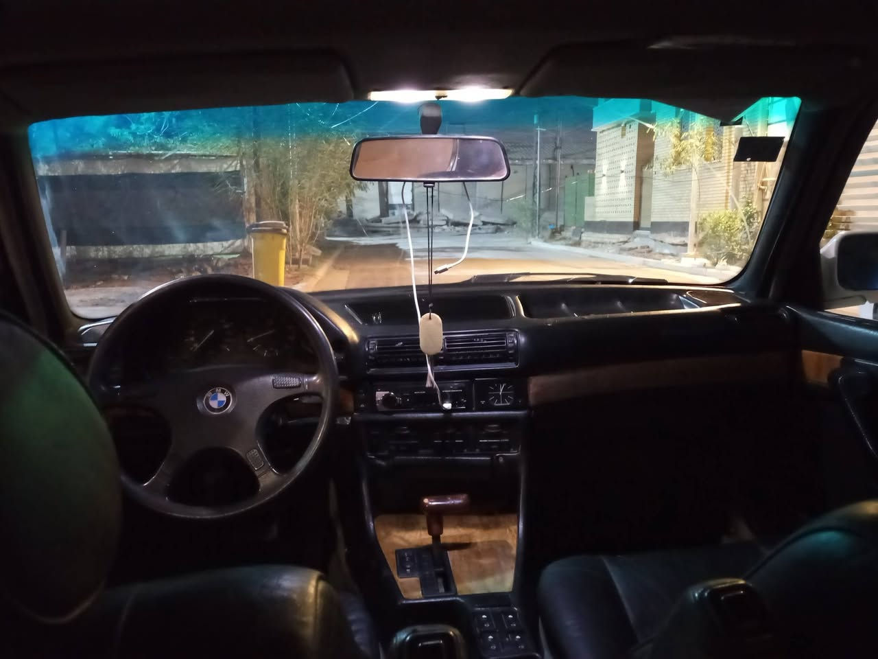 كوم حديد
السلام عليكم BMW730 سنويه لل 28مصبوغة حزام بدون ضربة كير البارحه بوش عندي  مكينه بيه نضوح دهن غرفه جلد اسود كهرباء سياره ابيعة كوم حديد السعر26وبيه مجال العنوان بغداد حي الجهاد ***********
