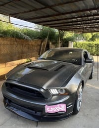 موستانك جيتي ٢٠١٤. 5.0 كير عادي بيها صوت خفيف ومفاحصهة ابيع هالموجود  ...