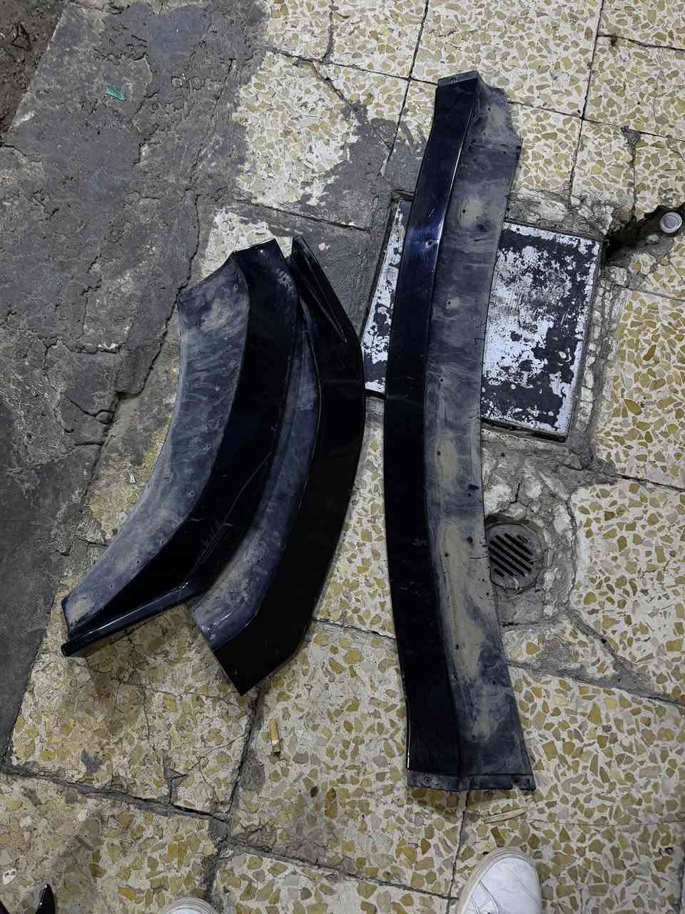 السلام عليكم
عندي دفيوزر + جناح + لحية مال دوج جاوجر srt مستعملات نظيفات كلش زلغ مابيهن 

ابيعهن شلع

***********
