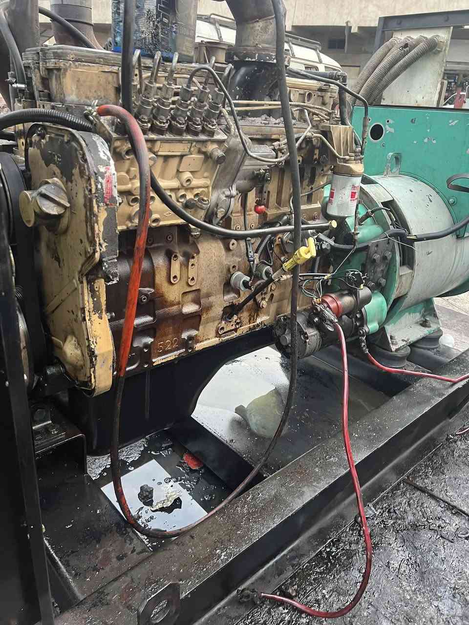 السلام عليكم مولود كمنز 24 ولف 250 كيفي شغاله عل حمل مكينه استندر راس توليد بلادي السعر 45 ورقه ***********
