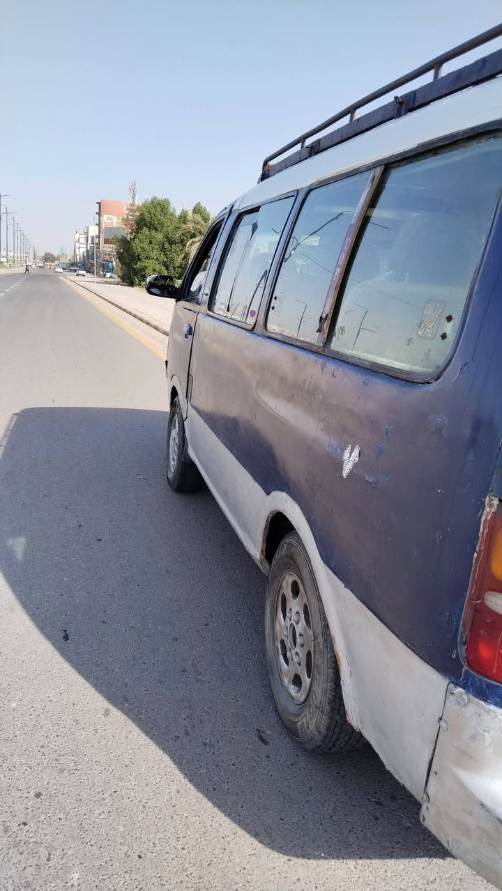 السلام عليكم بريجو موديل 1997 مكينه 3000 مكينه كير اكسن حداديه كهربائيات باتري جديد تخم تاير  كبل الشارع مكان نجف مشروع وطني مداور مباشر سعر 38 
***********
