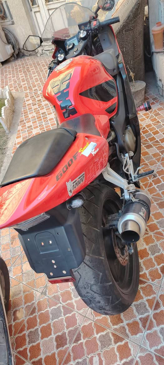 السلام عليكم F4i600 نازله من كلشي وكلاشي كفالة من التاير للتاير تشغل وتطلع
مكانها واسط الكوت 
الدراجه جديده بمعنى الكلمه 
اول ثاني ثالث بطناش 
اوراق كامله كبل ترقم 
سعر 35 وبيها مجال 
 ***********
