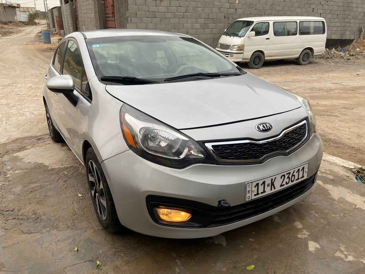 ‏السلام عليكم ورحمه الله وبركاته
‏------------------------------------
‏كيا ريو موديل 2016 لون رصاصي وارد امريكي
‏حادث جاملغ وبنيد فقط ، الباقي كفالة عامه 
‏رقم بغداد بأسمي ، سنوية ورقم وهزة جدد
‏محرك 1600 GDI ، محرك وگير مكفولات 
‏صدر وحدادية وكهربائيات وتخم تاير كلة تمام
‏تبريد تدفئة شغال ، ماشية 106 حقيقي
‏-------------------------------------
‏المواصفات :
‏تحكم استيرن ، داخل بيجي ، نظام ايكو ،مانع انزلاق ، حساسات استشعار هواء الأطار ، ABS ، سستم صوت متكامل ، بلوتوث 
‏--------------------------------------
‏#_السعر 89 وبيها مجال بسيط 
‏
‏#_للأستفسار ***********
‏
