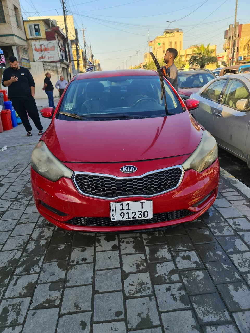 السلام عليكم 
كيا فورتي 2016 وارد امريكي بدون ايرباگ
صور الحادث مرفقة
ماشية 80000 ميل
مكاني بغداد البنوك
السعر 100 قفل

***********
