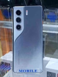 كامون 40 برو فايف جي ذاكره 256 رام 8+8 جهاز ممفتوح شرط شخط مُـ (⊙︿⊙) ـ...