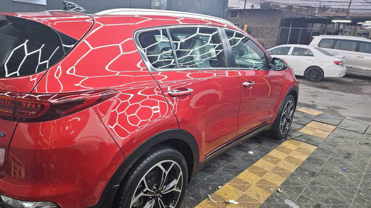 سبورتج موديل ٢٠٢٠ جي تي لاين يعني اعلى فئة و فول مواصفات ماشية ٤٨ الف فقط بيها بارد مكانين (بالصندوق و الباب الايمن الخلفي)و تكحيل بسيط (دعامية و يم قبغ البانزين) مشتريها من الشركة زيرو رقم بغداد و التحويل مباشر و السعر ٢٠٠ و بيها مجال بسيط 
للاستفسار اتصال على رقم 

0770 453 5407
