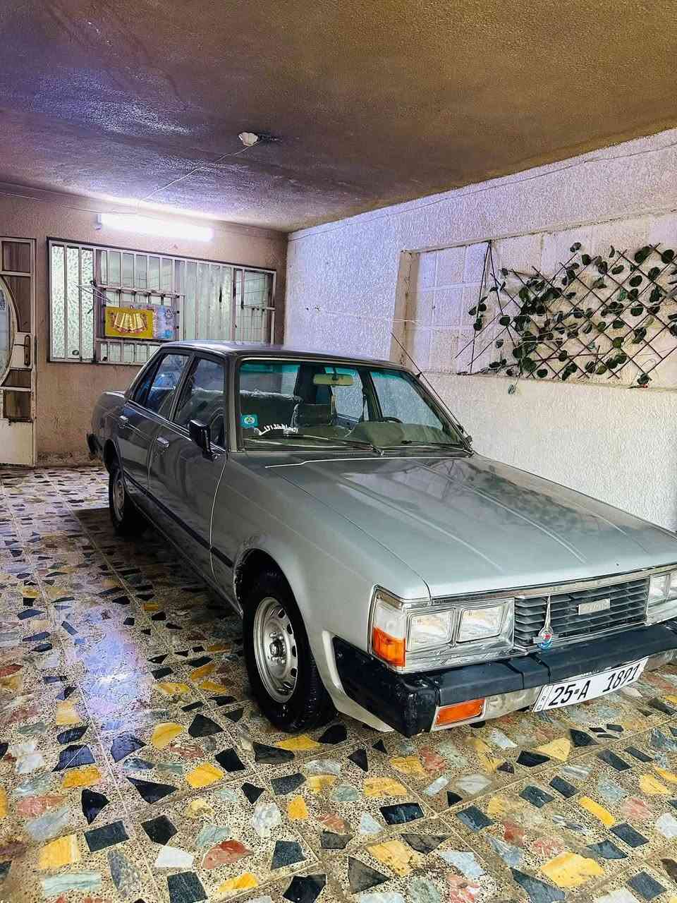 السلام عليكم ورحمه الله وبركاته للبيع او مراوس حسب قناعه .ياالله كرونه موديل 1981 سياره كفاله من كلشي فقط صبغ الجماليه  سياره مكينه وكير وحدادية تبريد كلها شغالة وبسم ابن عمي السعر45مكاني بابل محاويل***********
