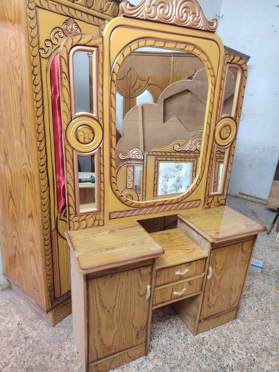 غرفه مستخدمه 6باب نضافه فول سعر 650معرض ابو عقيل ميسان حي رساله شارع ماطور قرب صيدليه حازم ***********
