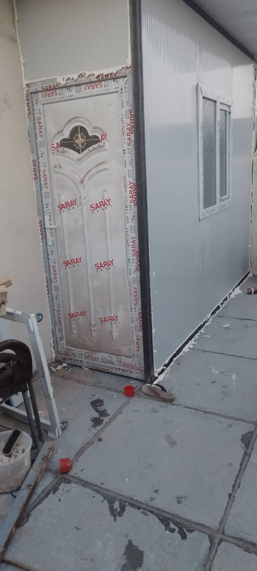 السلام عليكم
الصباح للكرفانات 
عمل جميع اعمال السندويج بنل 👷🏼غرف مخازن مشتملات🏠 
 سعر المتر ( 25 الف ) كرستة وعمل ⚒️🔨
يشمل الكهرباء⚡+ باب🚪 + وشباك 🪟
اي استفسار عدكم الخاص موجود +واتساب 
***********
#كرفانات #سندويج_بنل #مخازن_سندويج_بنل #غرف_من_السندويج_بنل
