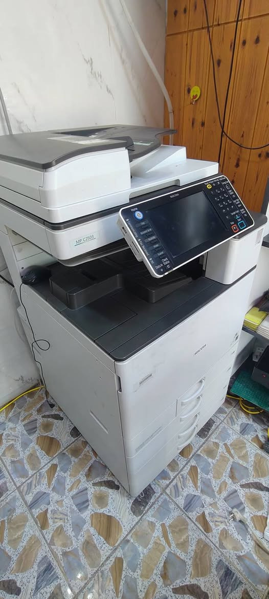 طابعة ريكو A3 ليزرية اقتصادية جدا

كاملة وشغالة ***********
