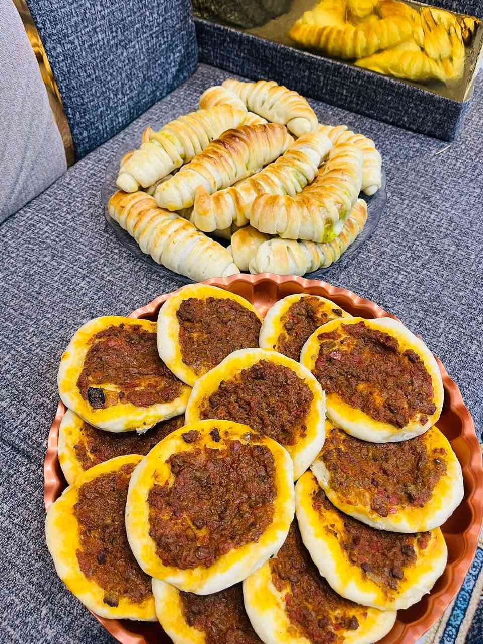 ماشاءالله الطعم والنضافه يمي وبس🙂‍↕️🔥
لحم بعجين ١٥ قطعه ب١٠ الاف
للحجز مراسله الصفحه
@إشارة


**إذا كنت صاحب هذا الإعلان وتريد حذفه لأي سبب، رجاءا أرسل رسالة إلى الدعم الفني**